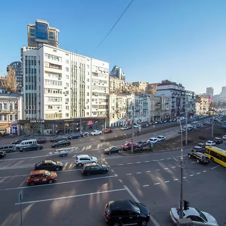 Modern On Baseina Near Arena * Kyiv