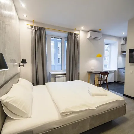 Modern On Baseina Near Arena Apartment